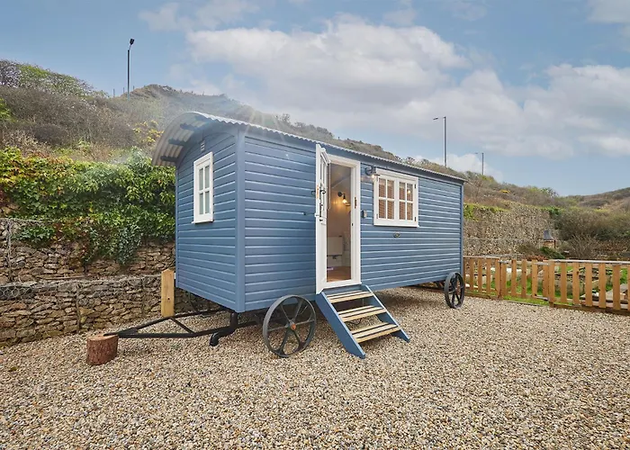Host & Stay - The Lobster Pot